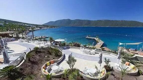 土耳其埃尔桑度假酒店，可观赏爱琴海的滑梯