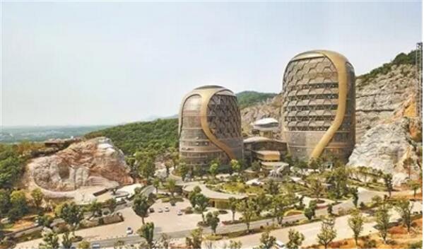 南京老山利用废矿建成网红酒店和主题公园