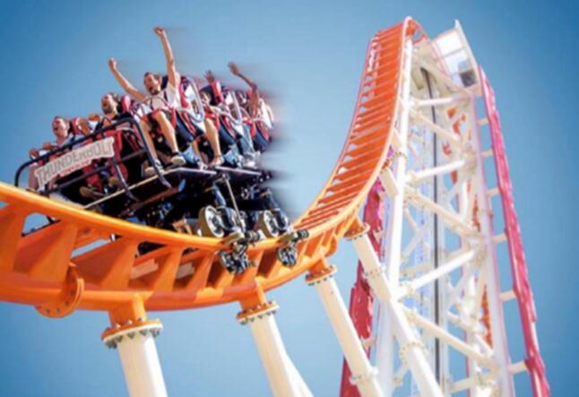 Zamperla赞培拉公司雷霆过山车(Thunderbolt)