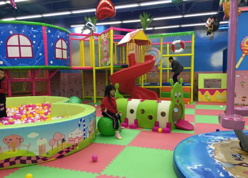 想开一家儿童乐园，多大面积的比较合适?